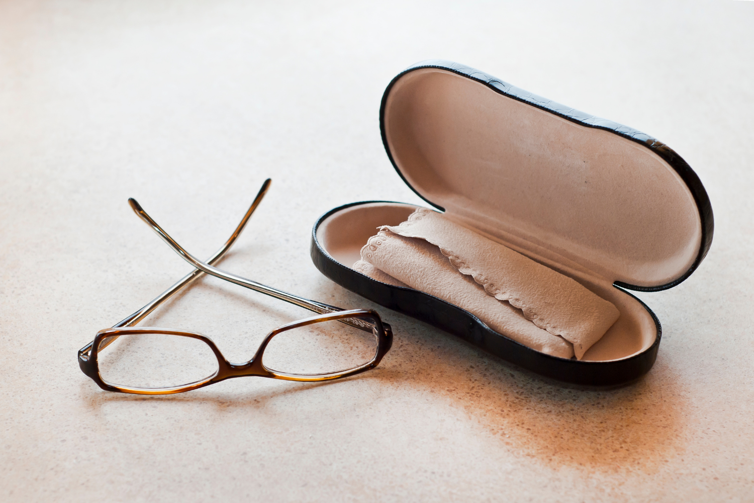 Как выбрать футляр для очков