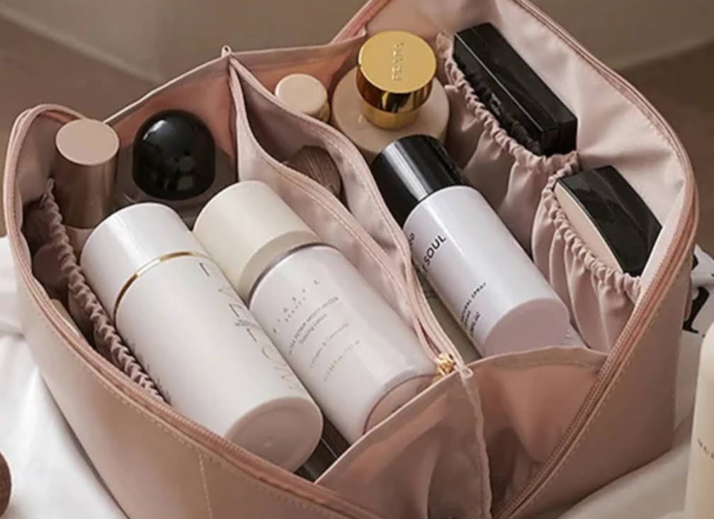 Что должно быть в косметичке каждой девушки